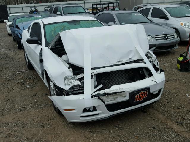 1ZVBP8AM3E5311224 - 2014 FORD MUSTANG WHITE photo 9