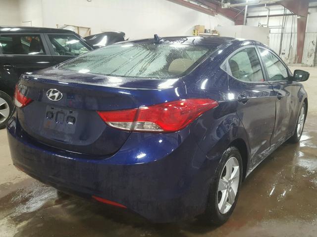 5NPDH4AEXDH293278 - 2013 HYUNDAI ELANTRA GL BLUE photo 4