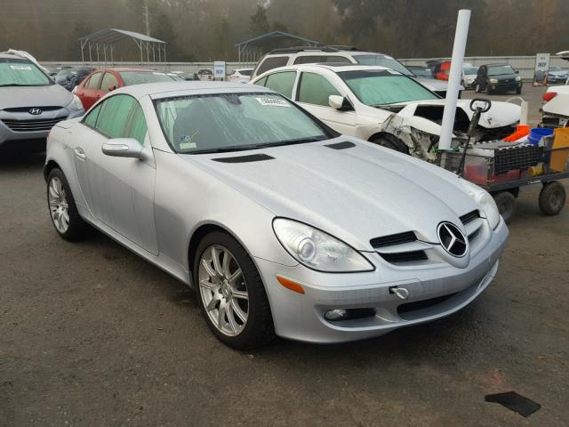 WDBWK56F45F044857 - 2005 MERCEDES-BENZ SLK 350 SILVER photo 1