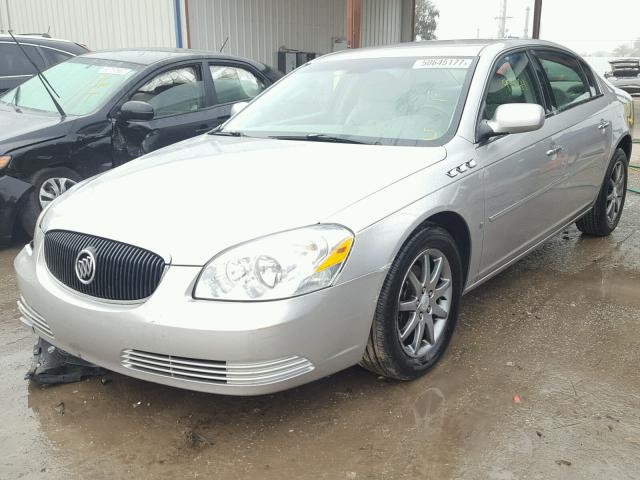 1G4HD572X7U182218 - 2007 BUICK LUCERNE CX SILVER photo 2