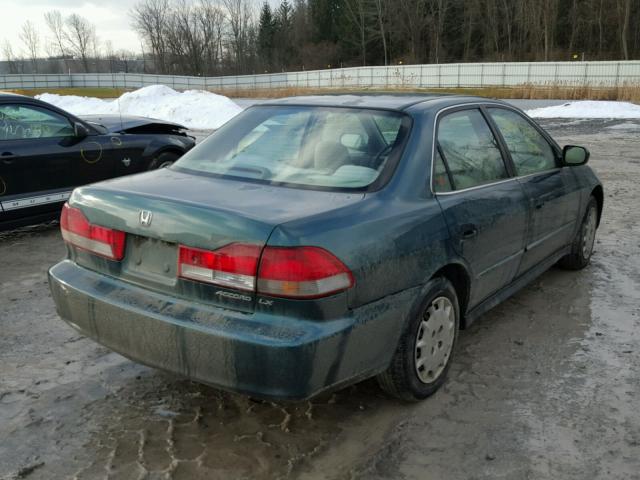 1HGCG66592A158026 - 2002 HONDA ACCORD LX GREEN photo 4