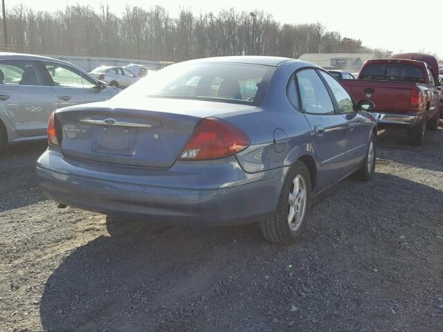 1FAFP53U12A147822 - 2002 FORD TAURUS SE BLUE photo 4