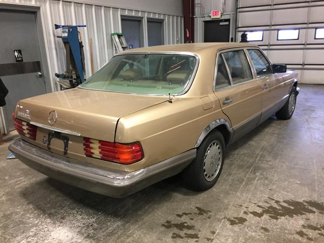 WDBCA37D4FA132376 - 1985 MERCEDES-BENZ 500 SEL TAN photo 4