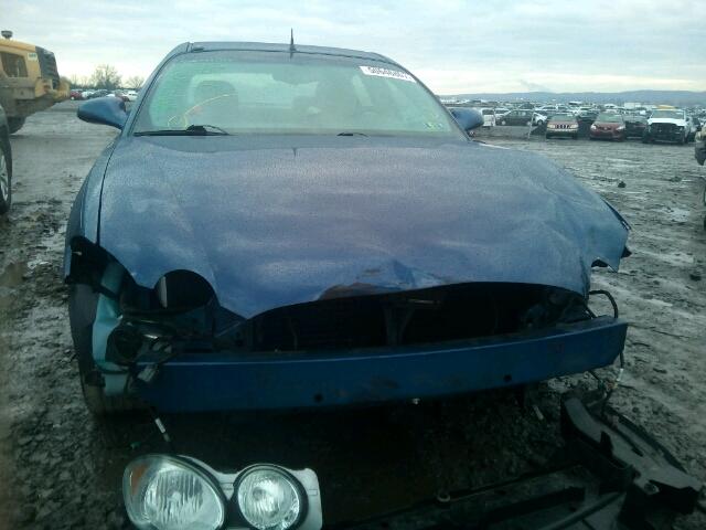 2G4WC532051336377 - 2005 BUICK LACROSSE C BLUE photo 9