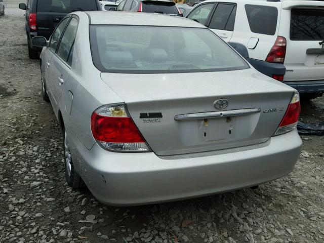 4T1BE30K06U738469 - 2006 TOYOTA CAMRY LE SILVER photo 3