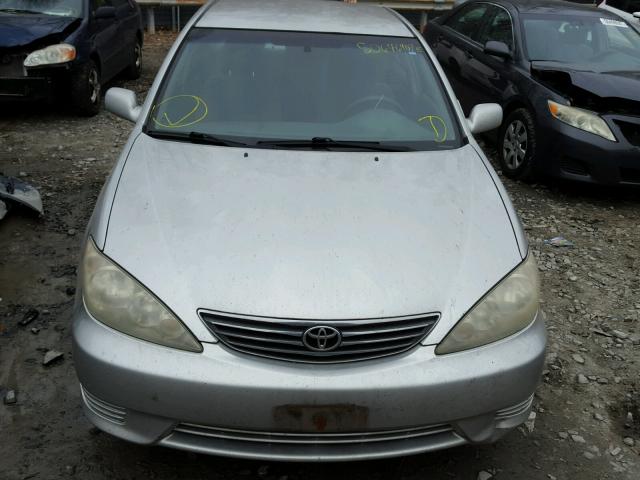 4T1BE30K06U738469 - 2006 TOYOTA CAMRY LE SILVER photo 9