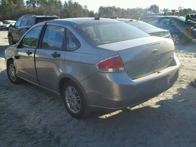 1FAHP35N38W108762 - 2008 FORD FOCUS SE GRAY photo 3