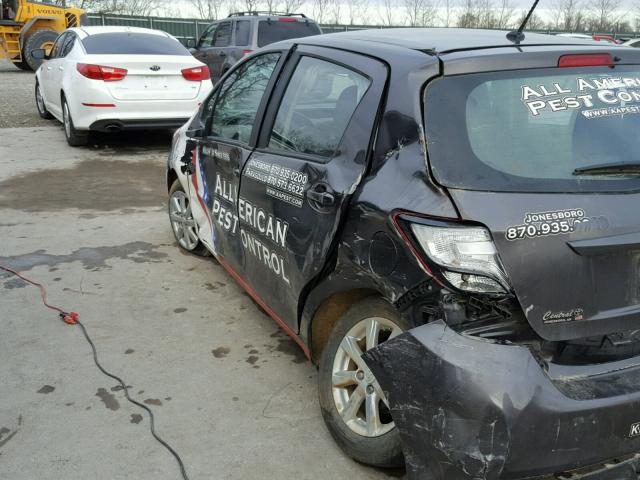 VNKKTUD38GA064469 - 2016 TOYOTA YARIS L GRAY photo 9