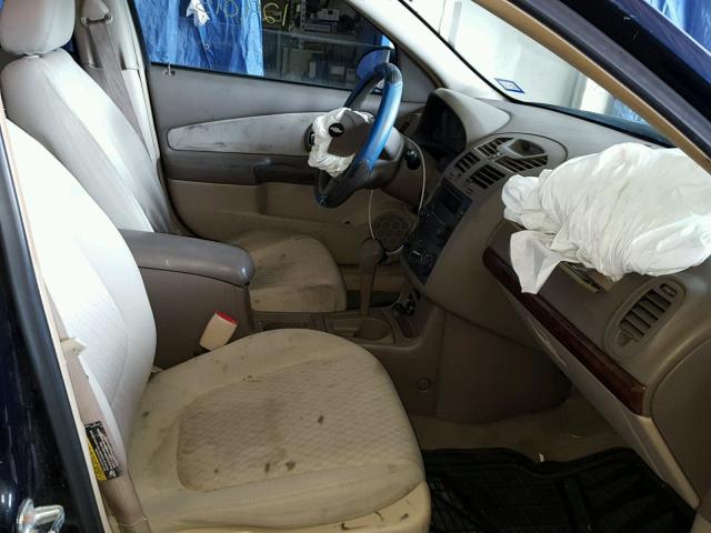 1G1ZS52F45F268224 - 2005 CHEVROLET MALIBU BLUE photo 5