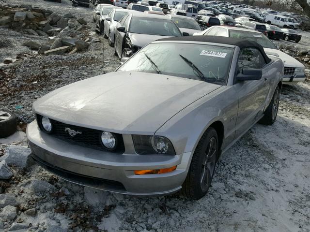 1ZVHT85H185172931 - 2008 FORD MUSTANG GT GRAY photo 2