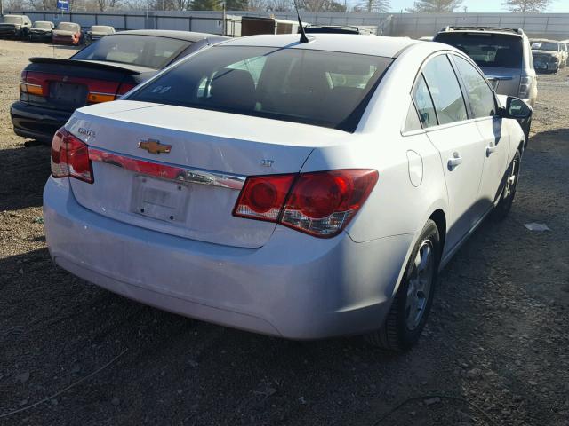 1G1PC5SB9D7304418 - 2013 CHEVROLET CRUZE LT WHITE photo 4