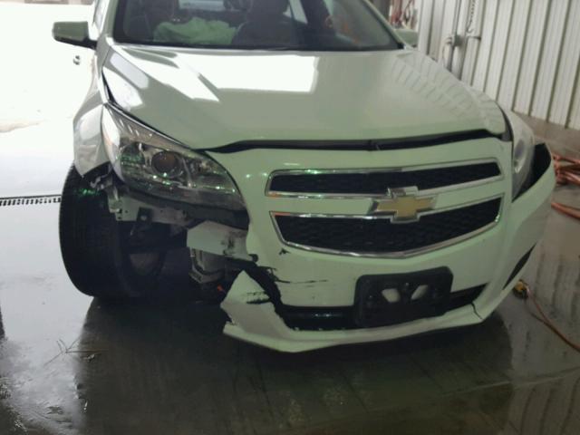 1G11C5SA8DF350387 - 2013 CHEVROLET MALIBU 1LT WHITE photo 9