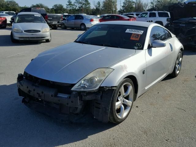 JN1AZ34DX6M331441 - 2006 NISSAN 350Z COUPE SILVER photo 2