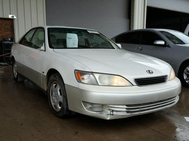 JT8BF28G2X0201377 - 1999 LEXUS ES 300 WHITE photo 1