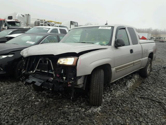 2GCEC19T941132233 - 2004 CHEVROLET SILVERADO GOLD photo 2