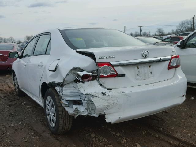 2T1BU4EE3BC712259 - 2011 TOYOTA COROLLA BA WHITE photo 3