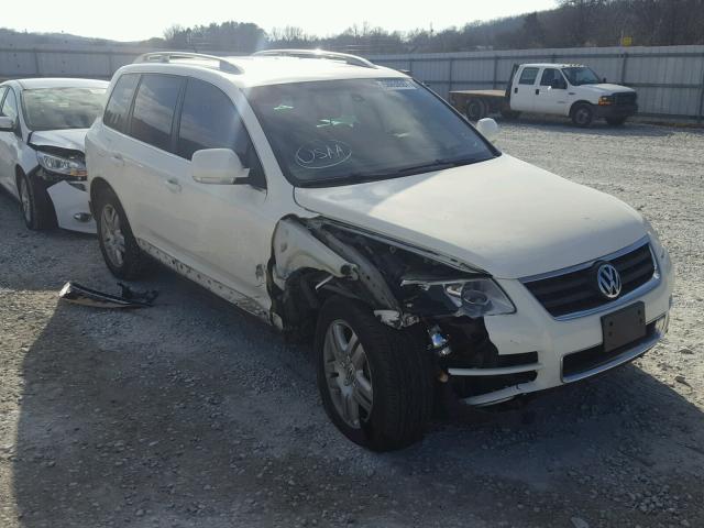 WVGZB77L37D027928 - 2007 VOLKSWAGEN TOUAREG V8 WHITE photo 1