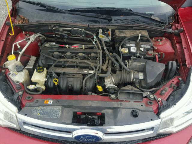 1FAHP3FN1AW294631 - 2010 FORD FOCUS SE RED photo 7