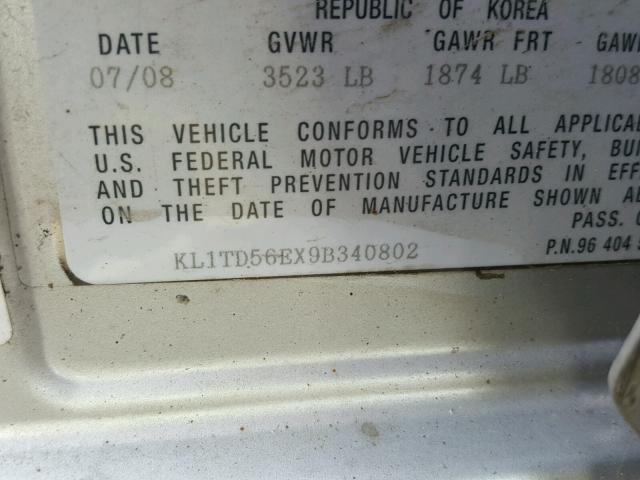 KL1TD56EX9B340802 - 2009 CHEVROLET AVEO LS SILVER photo 10