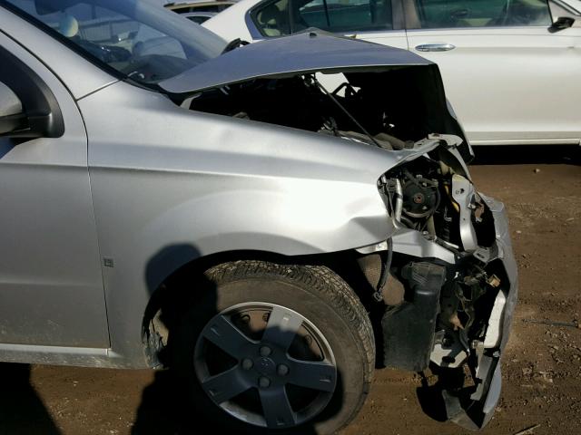KL1TD56EX9B340802 - 2009 CHEVROLET AVEO LS SILVER photo 9