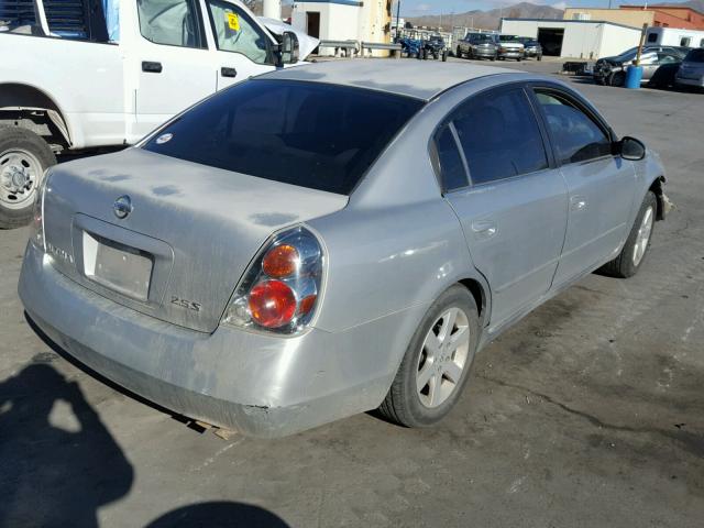 1N4AL11D55C138440 - 2005 NISSAN ALTIMA S SILVER photo 4