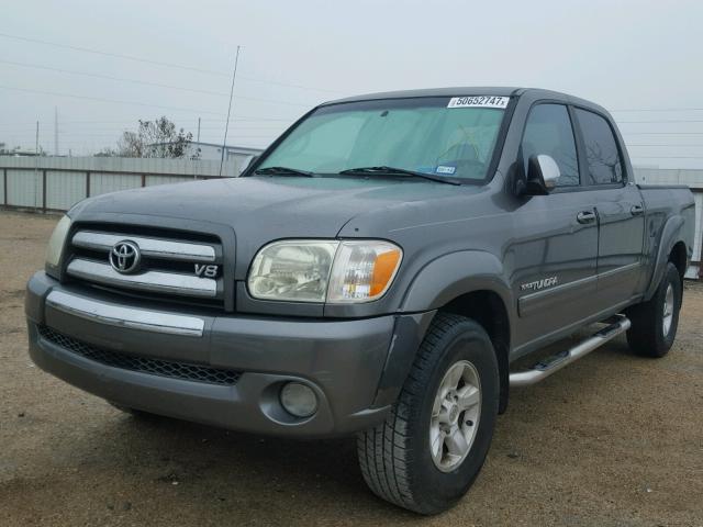 5TBET34146S539320 - 2006 TOYOTA TUNDRA DOU GRAY photo 2