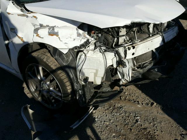 JTKDE167250057314 - 2005 TOYOTA SCION TC WHITE photo 9