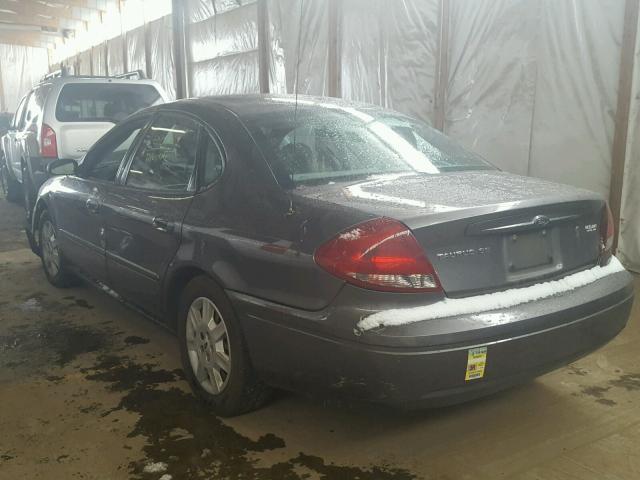 1FAFP53UX5A263251 - 2005 FORD TAURUS SE GRAY photo 3