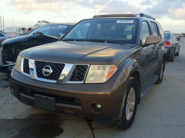 5N1AR18U35C746192 - 2005 NISSAN PATHFINDER BROWN photo 2