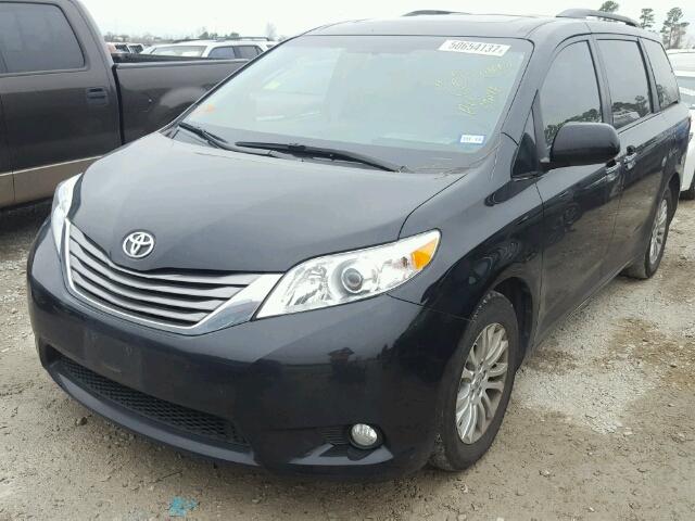 5TDYK3DC3GS749725 - 2016 TOYOTA SIENNA XLE BLACK photo 2