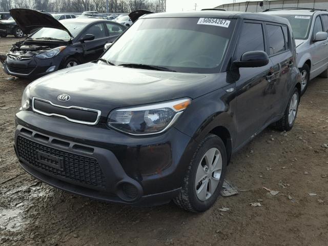 KNDJN2A24E7111280 - 2014 KIA SOUL BLACK photo 2