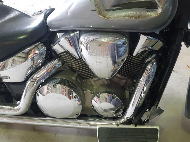 1HFSC52325A211339 - 2005 HONDA VTX1300 R SILVER photo 7