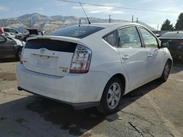 JTDKB20U283405725 - 2008 TOYOTA PRIUS WHITE photo 4