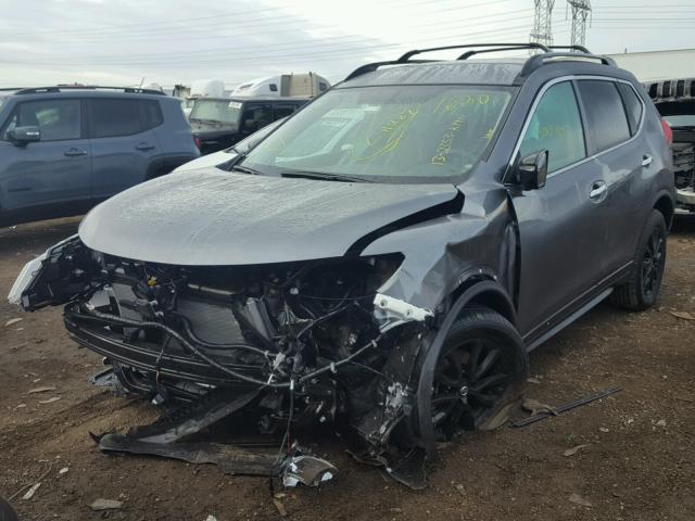 5N1AT2MV5JC721620 - 2018 NISSAN ROGUE SV GRAY photo 2