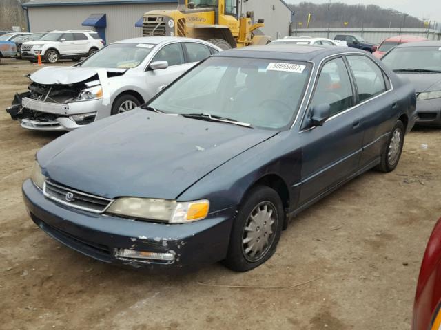 1HGCD5656TA177752 - 1996 HONDA ACCORD EX BLUE photo 2