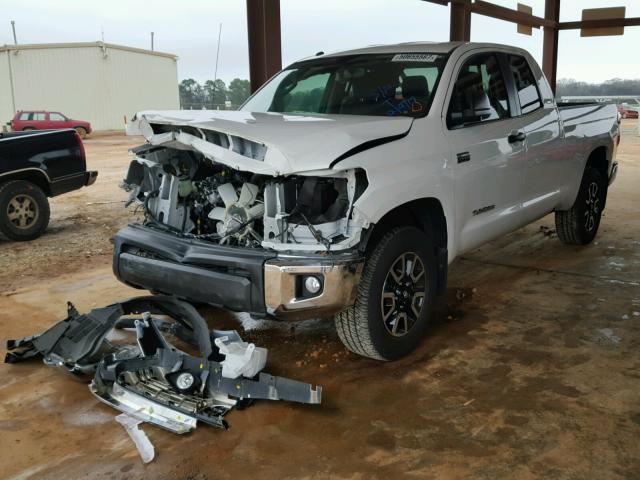 5TFUW5F11GX502630 - 2016 TOYOTA TUNDRA DOU WHITE photo 2