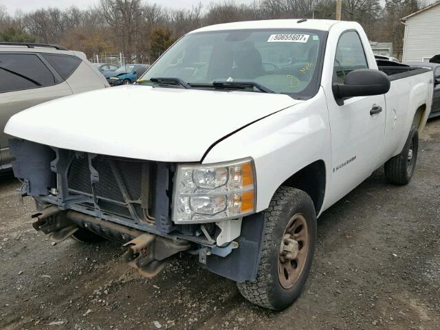 1GCEC14X98Z134622 - 2008 CHEVROLET SILVERADO WHITE photo 2