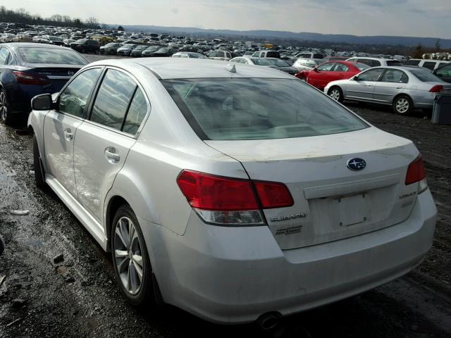 4S3BMBL65E3009937 - 2014 SUBARU LEGACY 2.5 WHITE photo 3