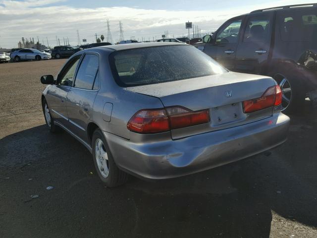 JHMCG5665YC027625 - 2000 HONDA ACCORD EX GRAY photo 3