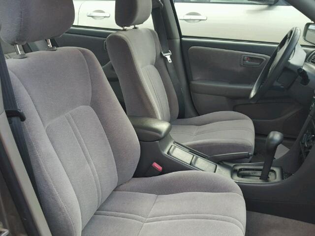 JT2BF22K9X0158373 - 1999 TOYOTA CAMRY LE ბეჟი ფოტო 5