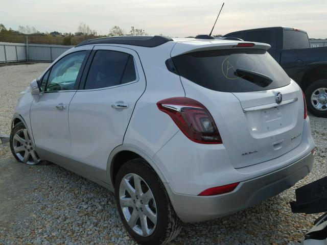 KL4CJDSB7JB521376 - 2018 BUICK ENCORE PRE WHITE photo 3