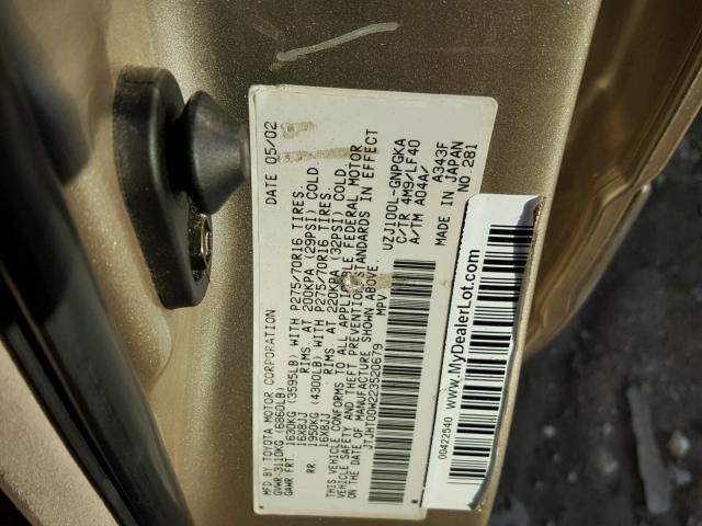 JTJHT00W223520679 - 2002 LEXUS LX 470 GOLD photo 10