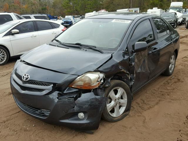 JTDBT923484033454 - 2008 TOYOTA YARIS GRAY photo 2