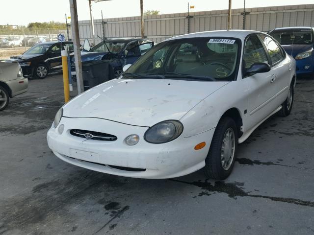 1FAFP53S1XA316033 - 1999 FORD TAURUS SE WHITE photo 2