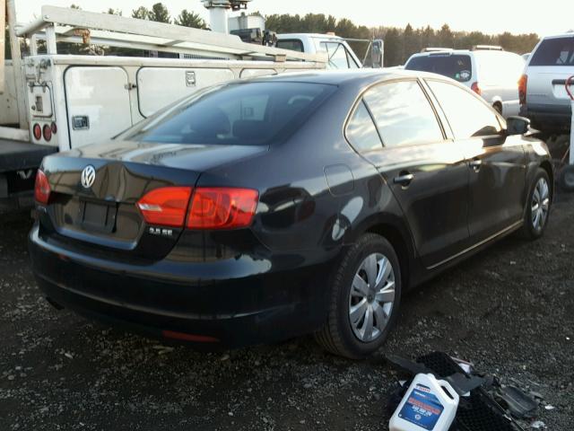 3VWDZ7AJ8BM355034 - 2011 VOLKSWAGEN JETTA SE CHARCOAL photo 4