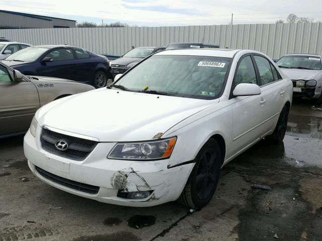 5NPEU46F37H275369 - 2007 HYUNDAI SONATA SE WHITE photo 2