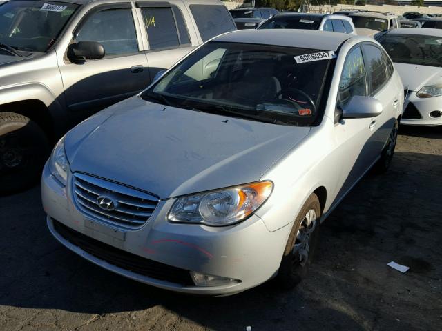 KMHDU4AD7AU141040 - 2010 HYUNDAI ELANTRA BL GRAY photo 2