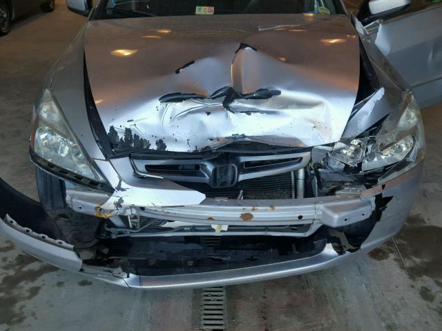 1HGCM66395A005321 - 2005 HONDA ACCORD LX SILVER photo 7