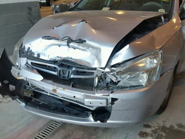 1HGCM66395A005321 - 2005 HONDA ACCORD LX SILVER photo 9