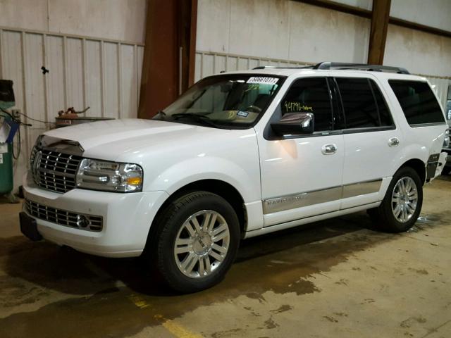 5LMJJ2H51CEL02264 - 2012 LINCOLN NAVIGATOR WHITE photo 2